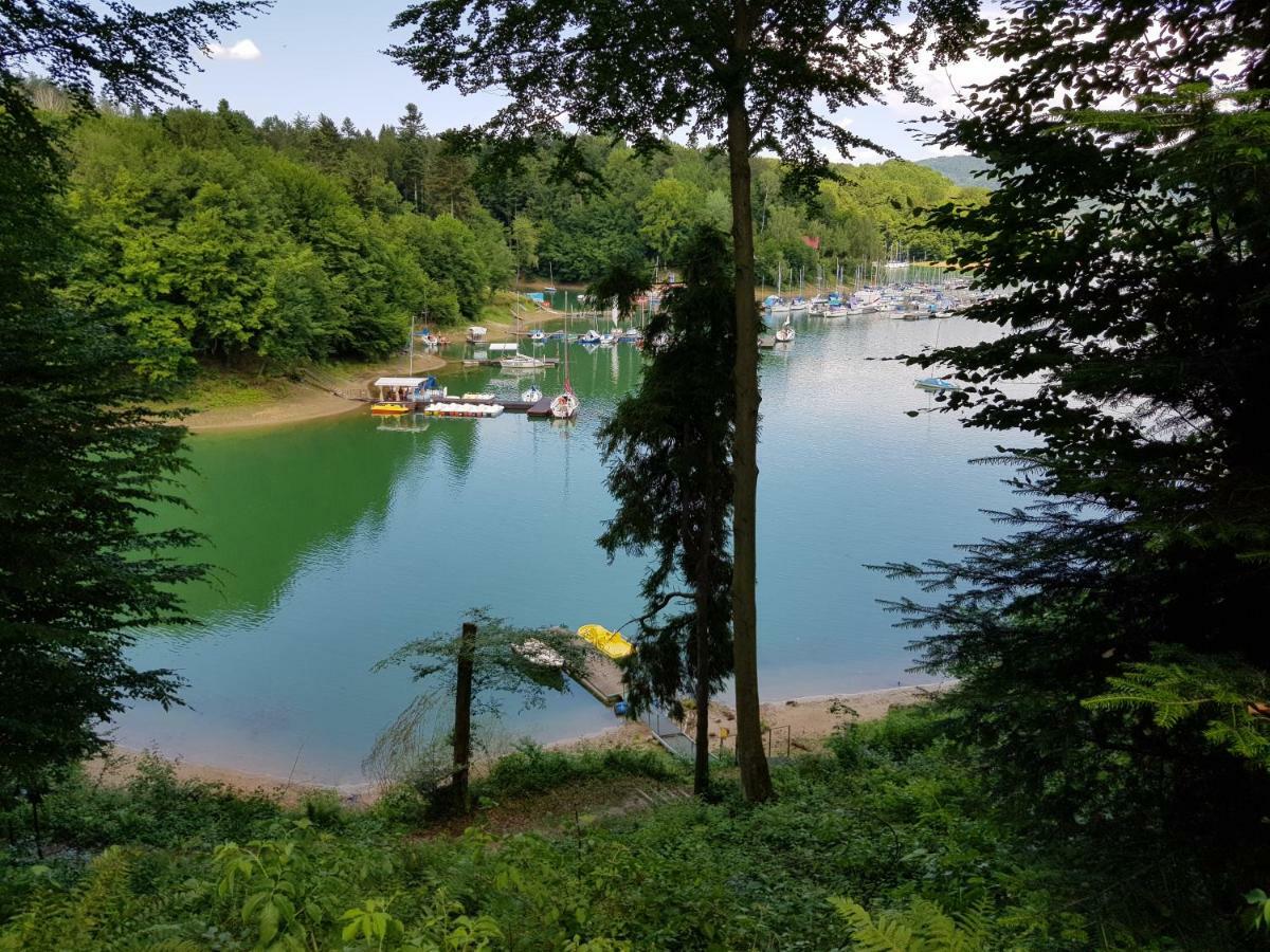 Caloroczne Domki Nad Zatoka Polanczyk Luaran gambar